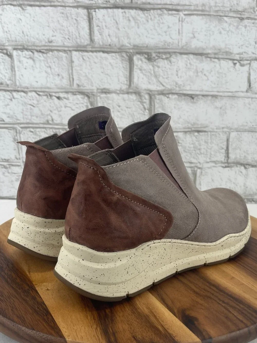 Bionica Womens 10 All Weather Oana Suede Slip Resistant Wedge Pull On Ankle Boot